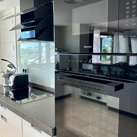 Luxurious Penthouse With Spectacular Panoramic Views アパート *